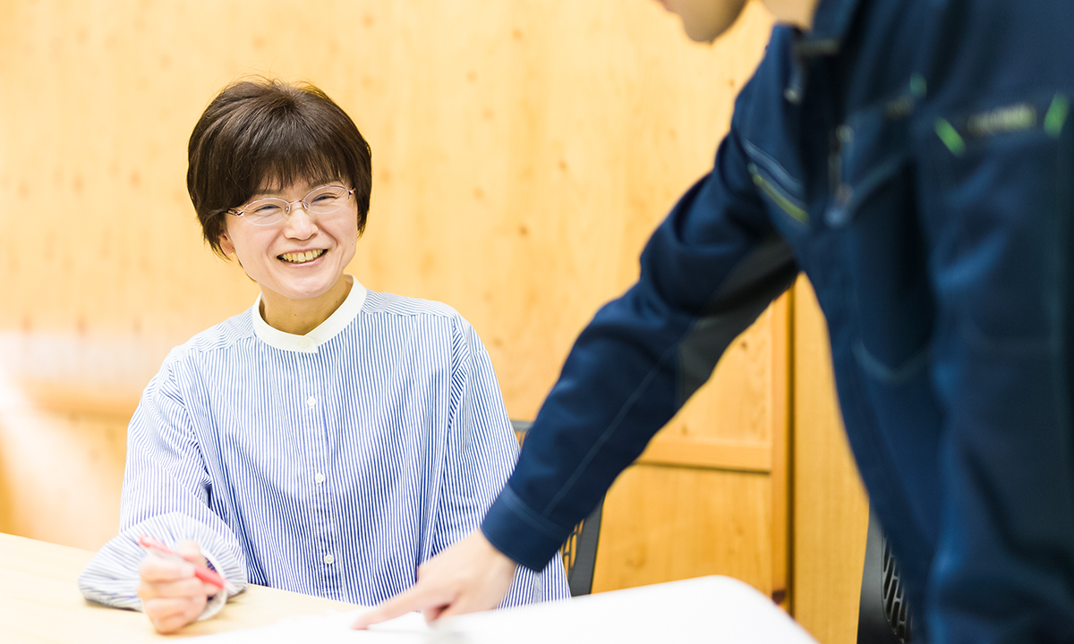 社内はどんな雰囲気で、どんな人柄の方が多いですか？